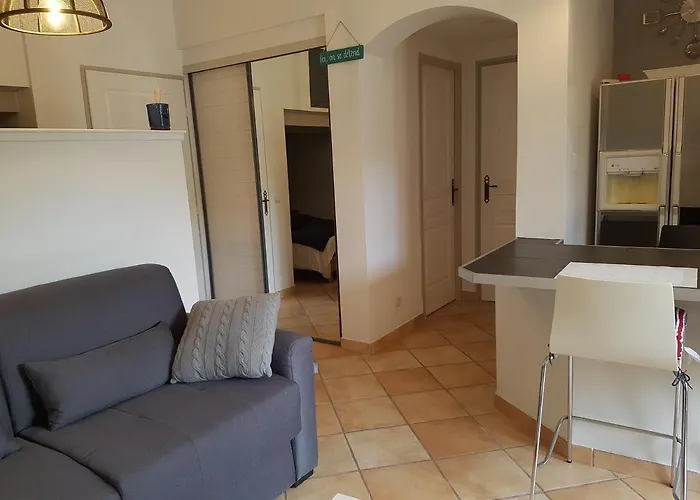 Loft Dans Cadre De Verdure